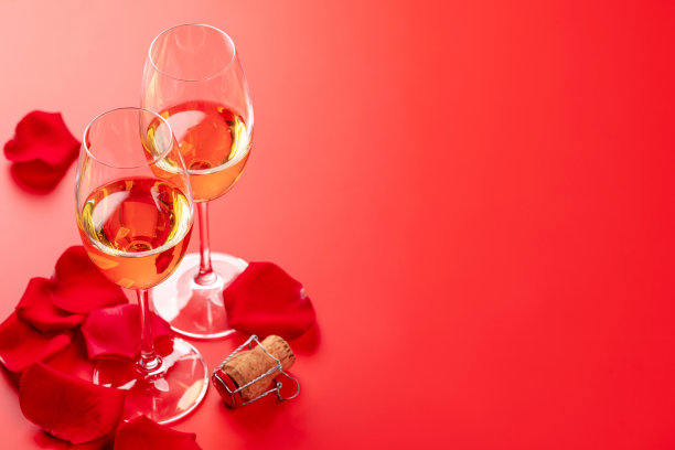 带有香槟和玫瑰花的情人节卡片图片下载