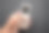 手压空调遥控器隔离在黑色背景上图片下载