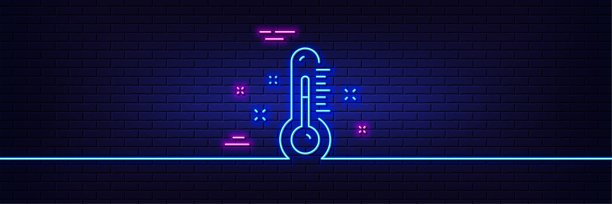 温度计线图标。温度诊断标志。霓虹灯发光效果。向量图片下载