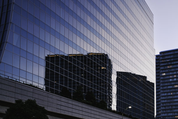 黄昏的倒影图片下载