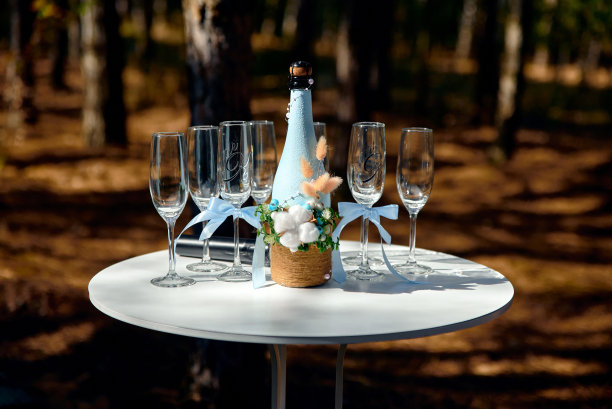 装饰婚礼眼镜的照片图片下载