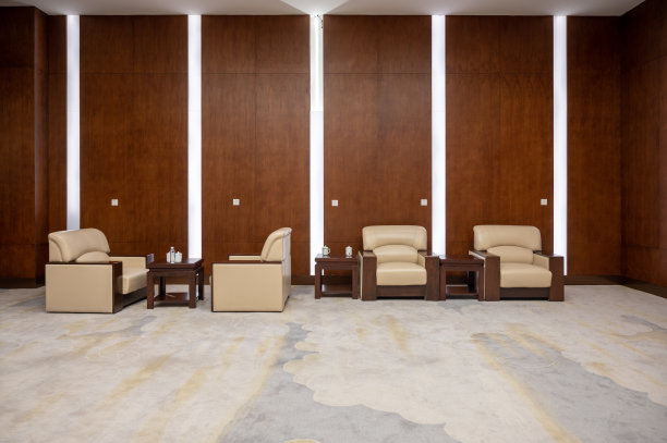 公司会议室正面视图简洁大气图片下载