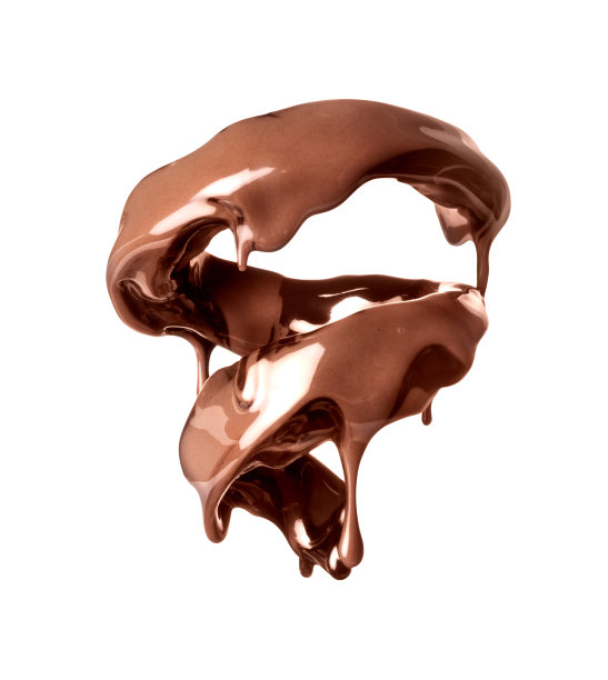 融化的巧克力和牛奶在白色背景上形成漩涡状图片下载