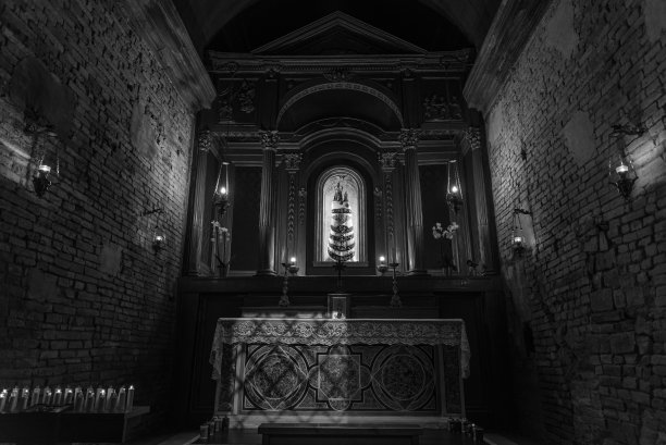 Recanati。马尔凯。圣安娜教堂图片下载