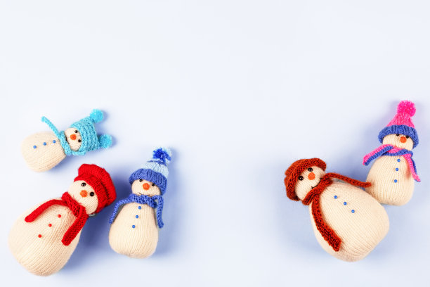 针织雪人家族图片下载