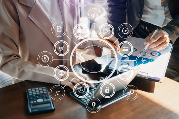 工作团队会议概念，业务使用笔记本电脑和数字平板电脑与营销虚拟图标图片下载