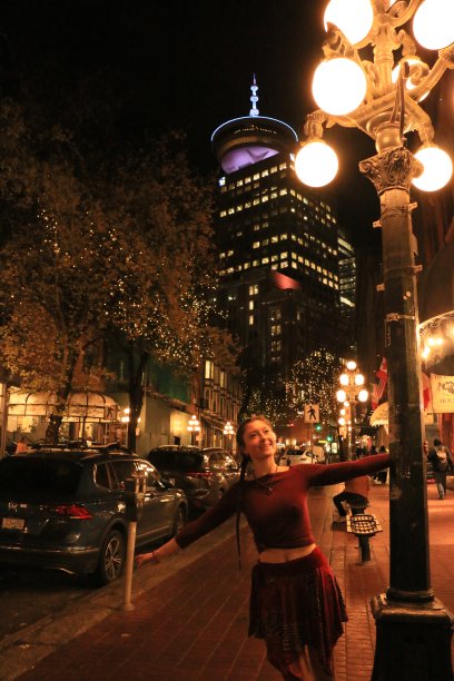 天黑后的盖斯敦图片下载