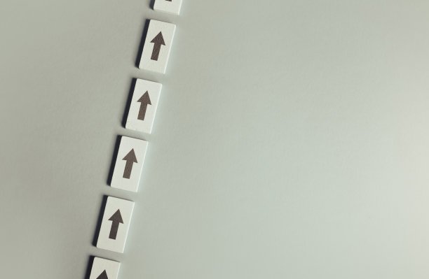 一排箭头。图片下载