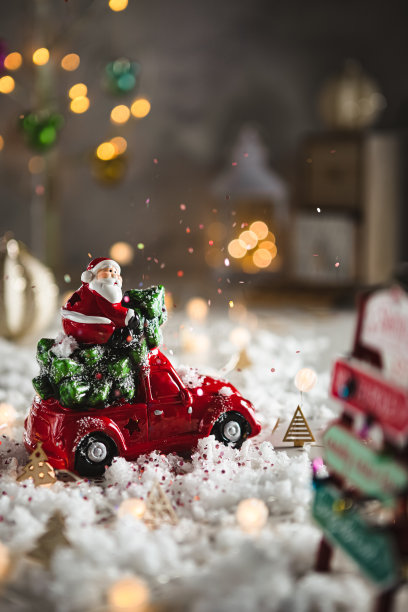 玩具圣诞老人要分发礼物图片下载