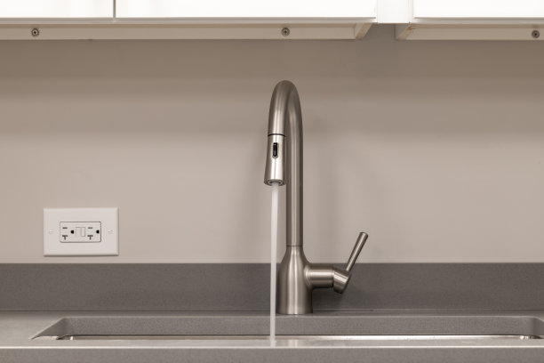 现代的水槽图片下载