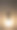 圆形的白色壁灯看起来简单而现代。图片下载