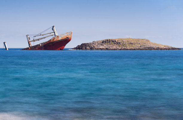 希腊基西拉的Diakofti沉船图片下载