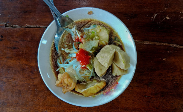 肉丸配年糕图片下载