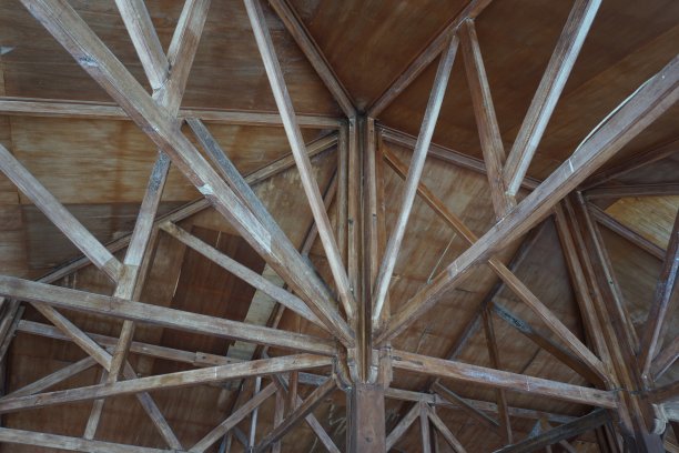 凉亭的木制结构图片下载