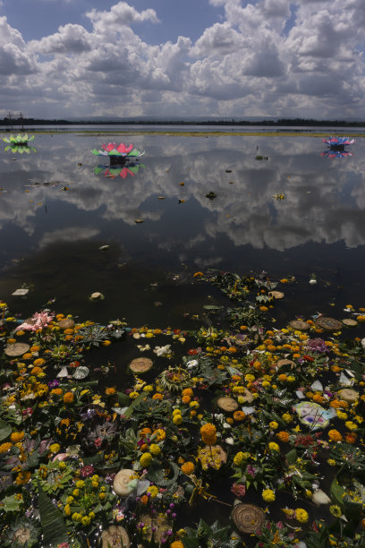 Loy krathong festival Thailand also named Festival of Lights图片下载