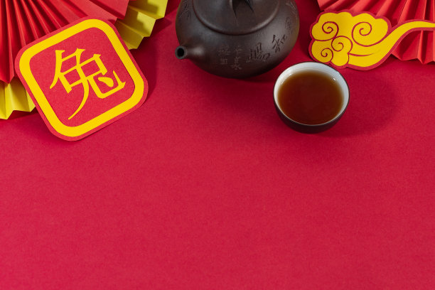 中国新年传统装饰品，红金配色图片下载