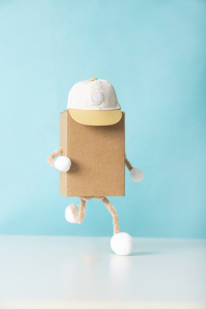 微缩模型，跑步快递员，快递员纸箱人形饰品图片下载