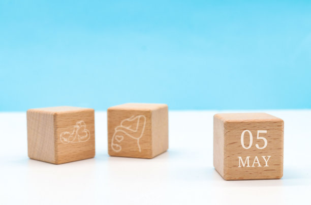 助产士的一天图片下载