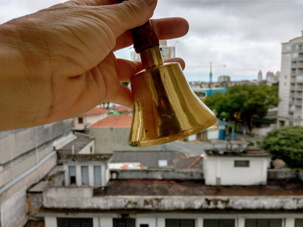 金属钟图片下载