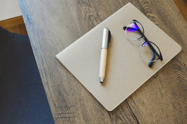 办公室静物图片下载