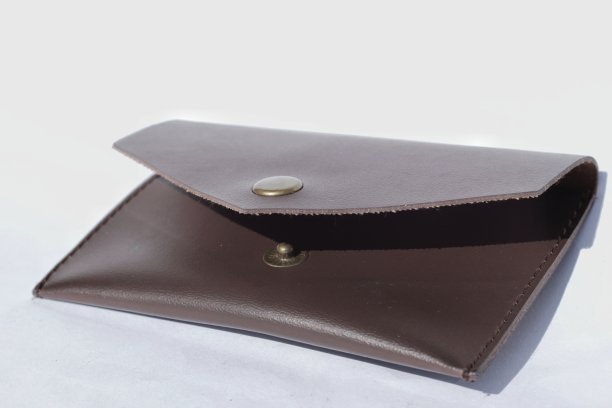 棕色仿皮钱包图片下载