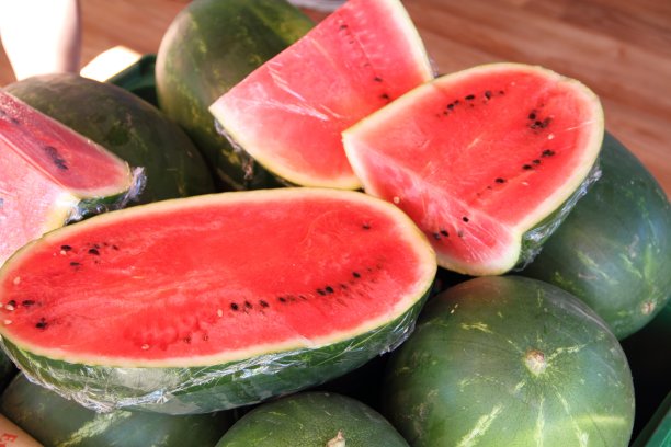 市场上的新鲜甜瓜图片下载