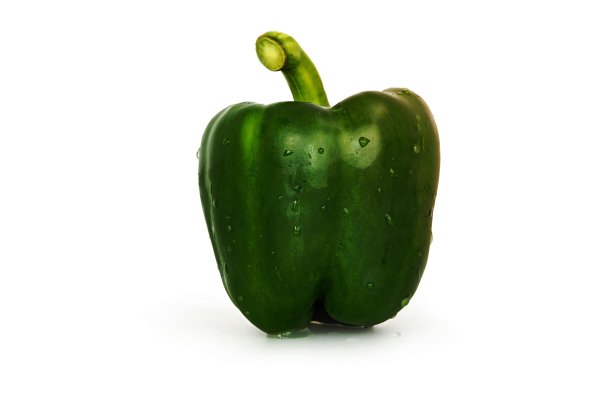 绿色白色上分离的甜甜椒(辣椒)图片下载