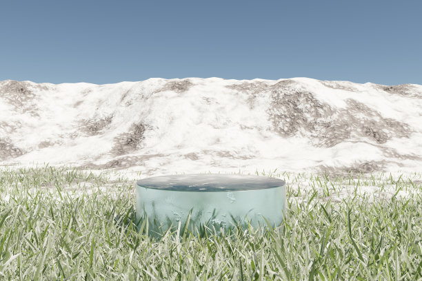 摘要三维渲染冬季场景和自然的讲台背景，冰讲台上的草地背景晴朗的天空和雪山为产品展示广告化妆品产品护肤品等图片下载