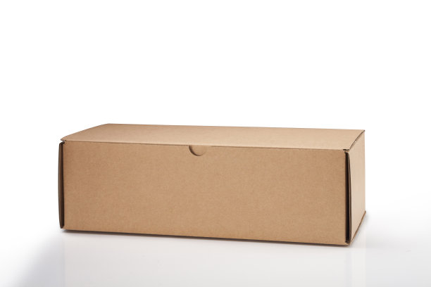 棕色空白纸盒隔离在白色背景，裁剪路径图片下载