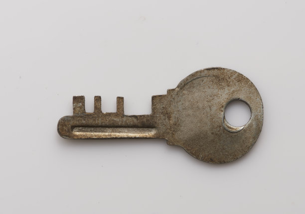生锈的旧钥匙。古董金属k图片下载