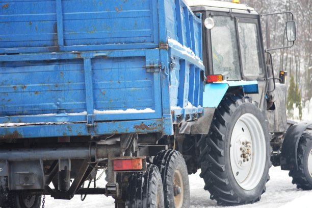 拖拉机连拖车图片下载