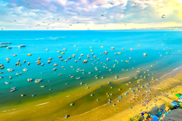 从上面看到的梅内渔村图片下载