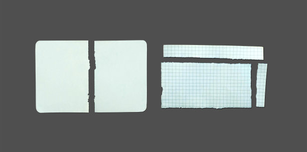 空白撕裂的便签纸与胶带。图片下载