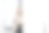 迷人的女商人站在一个现代化的办公室，同时使用一个数字平板电脑图片下载