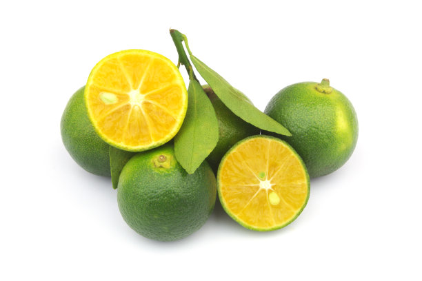 新鲜的酸橙分离在白色上图片下载