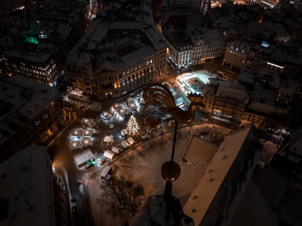 冬季里加老城的夜景图片下载