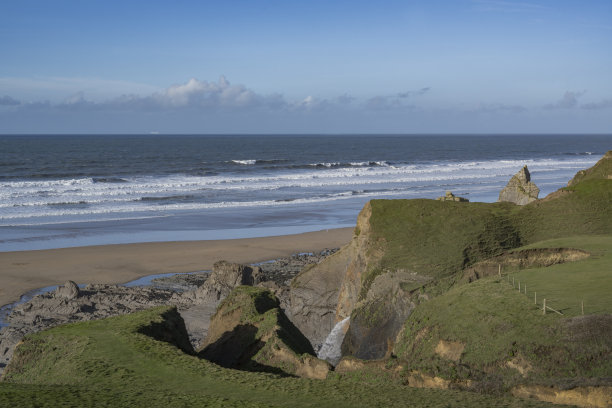 沙迪茅斯海滩的悬崖视图图片下载