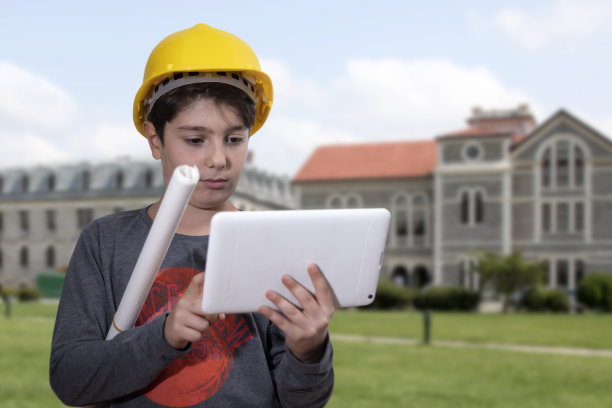 学校里的学生图片下载