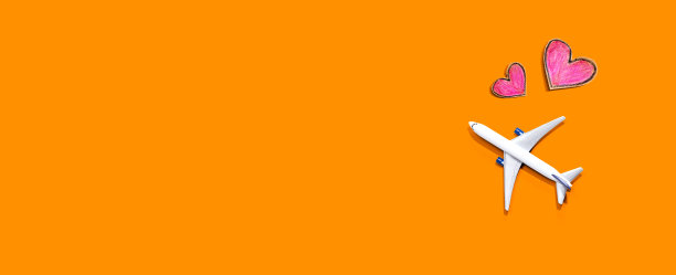 航班预订和预订主题与飞机和心脏图片下载