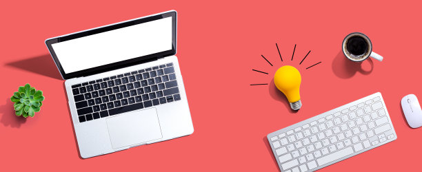 有灯泡的电脑图片下载