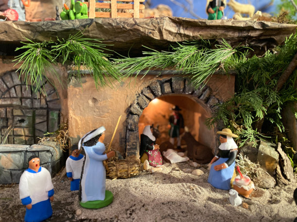 传统耶稣诞生场景的人物图片下载