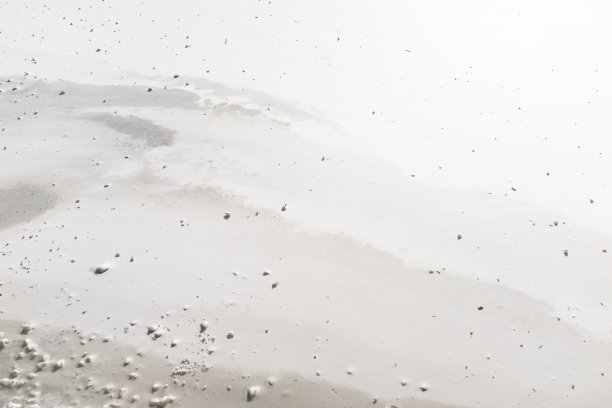 融化的雪图片下载