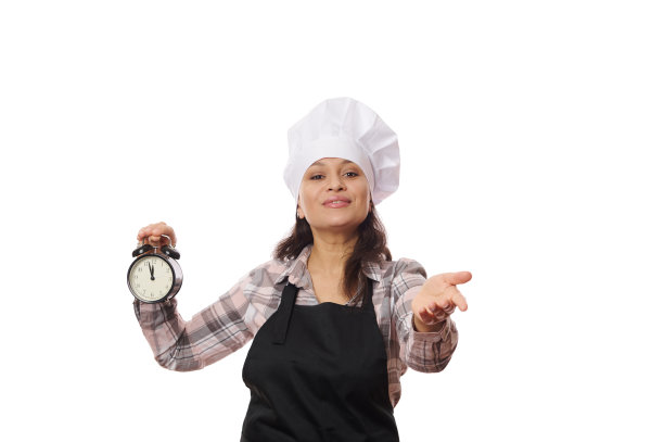 披着围裙的糕点师傅，在闹钟上显示开门时间，邀请你去新开的咖啡店或糕点店图片下载