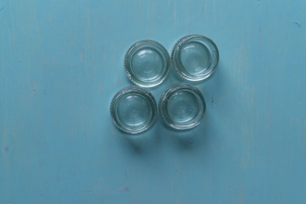 空瓶子图片下载