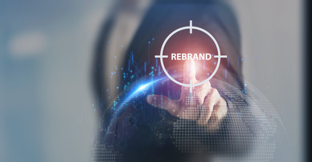 重塑品牌战略概念。市场营销和品牌管理。重新思考营销策略，用一个新的名称，标志，或设计，开发一个新的意图。刷新品牌的外观和感觉。图片下载