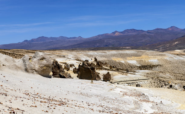 Stone forest Puruña in Peru图片下载