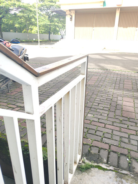 白铁栏杆图片下载