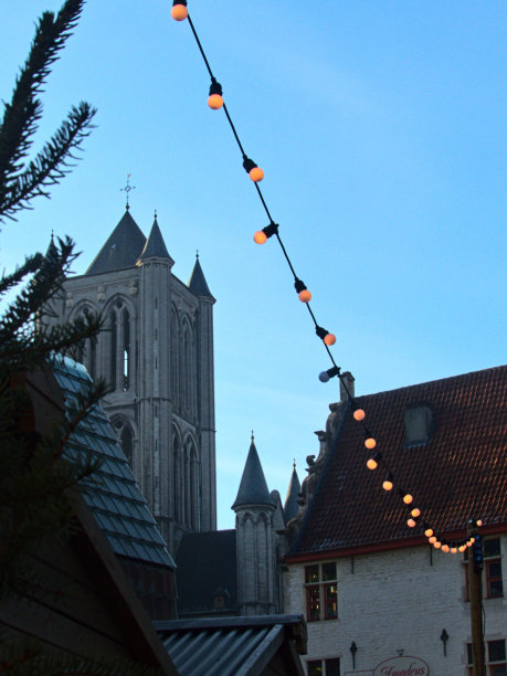 冈德(2022年12月):在节日期间参观美丽的比利时冈德市图片下载