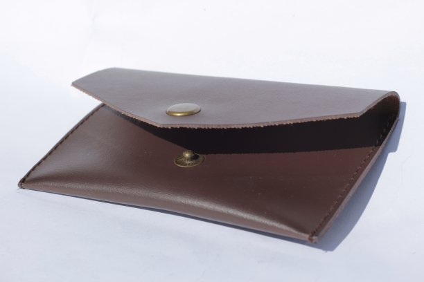 棕色仿皮钱包图片下载