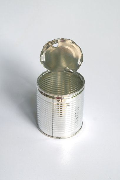 空罐，开罐。孤立在白色上。图片下载
